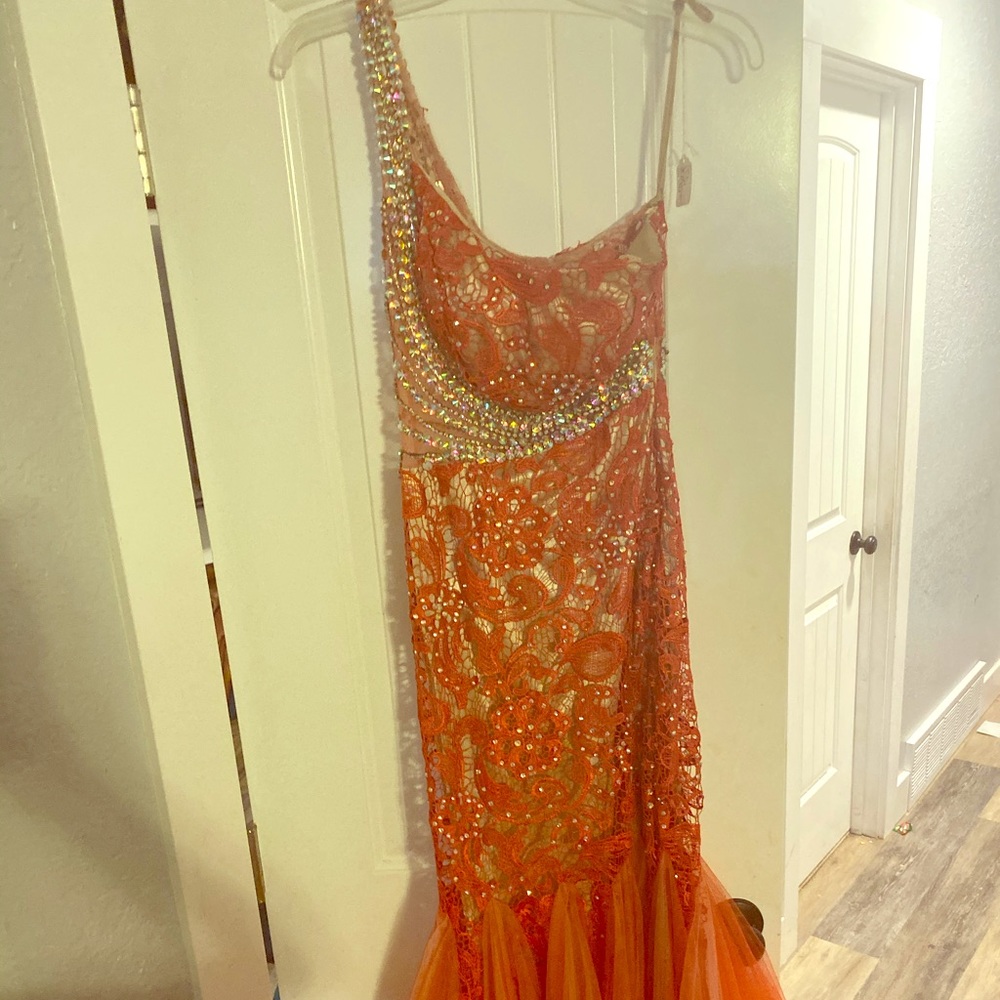 One shoulder formal dress red